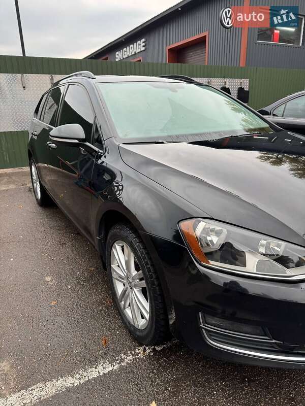 Универсал Volkswagen Golf 2015 в Переяславе