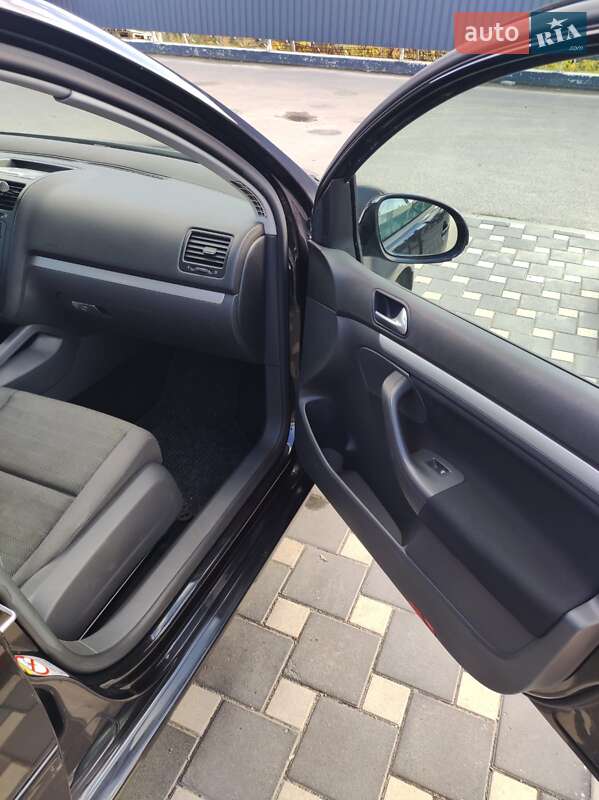 Хетчбек Volkswagen Golf 2007 в Полтаві