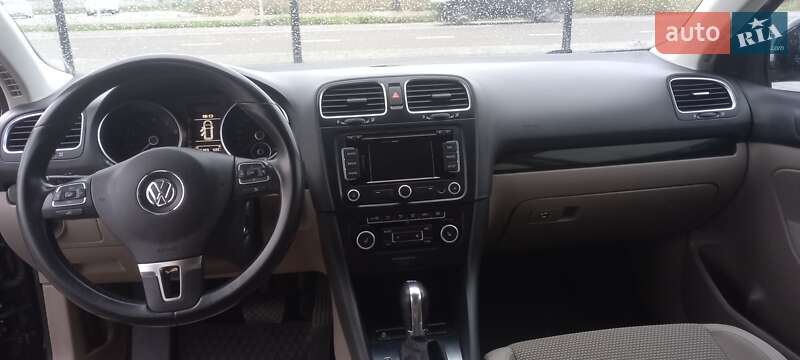 Универсал Volkswagen Golf 2012 в Луцке