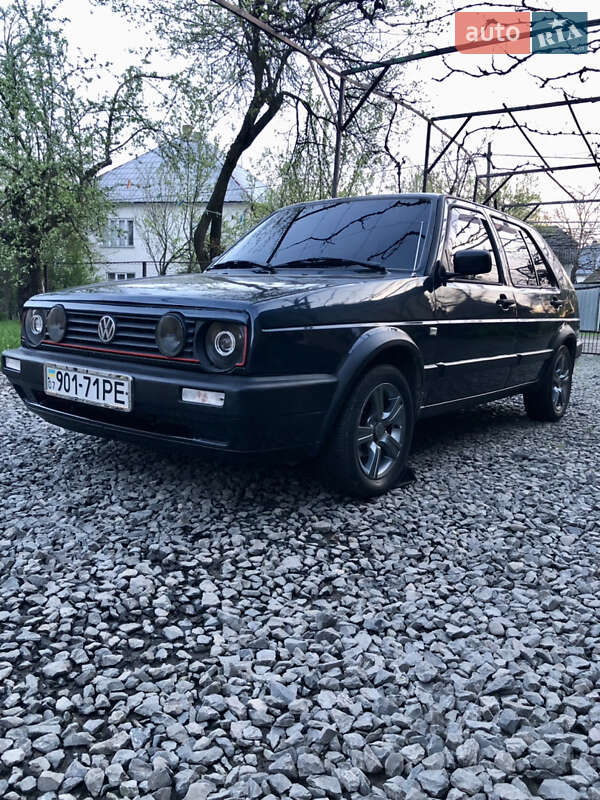 Хэтчбек Volkswagen Golf 1991 в Иршаве