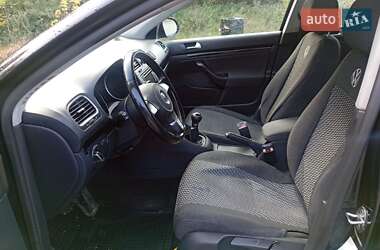 Универсал Volkswagen Golf 2010 в 