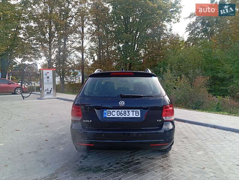 Универсал Volkswagen Golf 2010 в Стрые