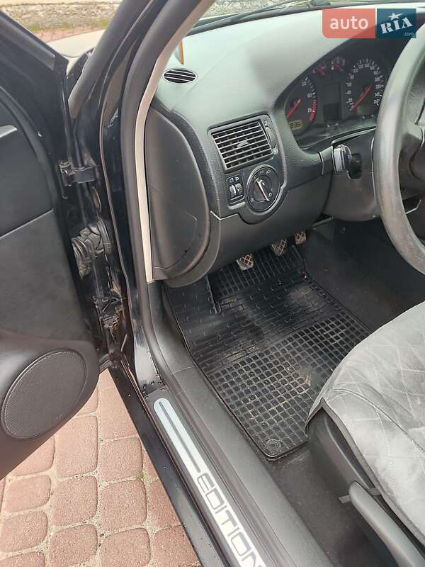 Универсал Volkswagen Golf 2000 в Рогатине