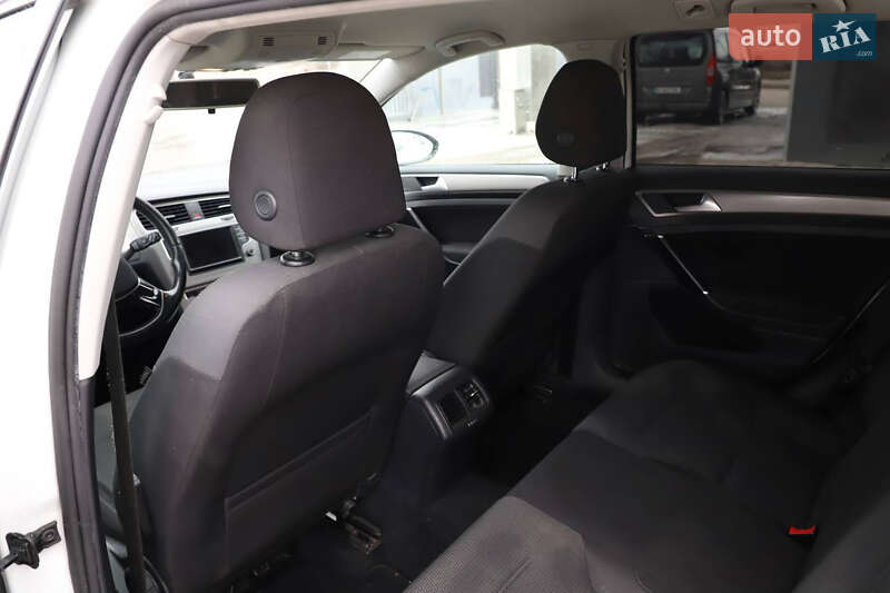 Универсал Volkswagen Golf 2016 в Тернополе фото 12 Универсал Volkswagen Golf 2016 в Тернополе