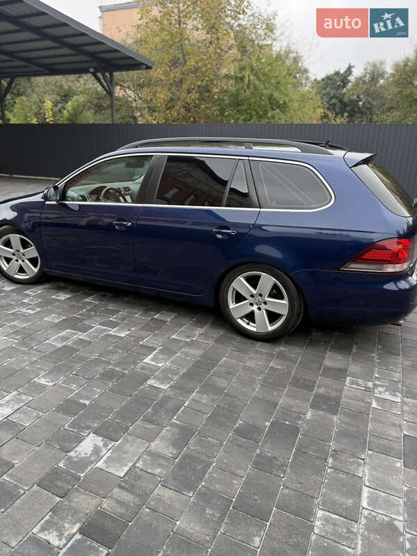 Універсал Volkswagen Golf 2010 в Хмельницькому