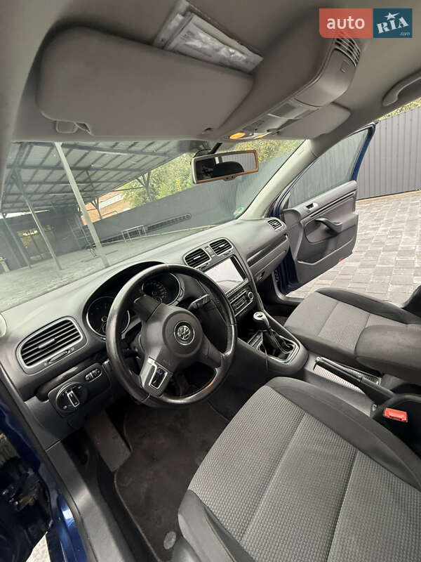 Універсал Volkswagen Golf 2010 в Хмельницькому