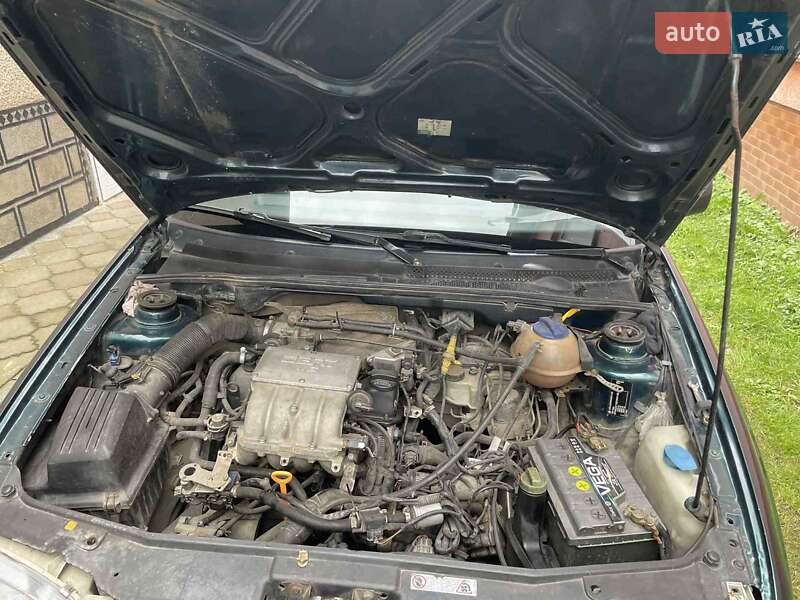 Універсал Volkswagen Golf 1997 в Сваляві