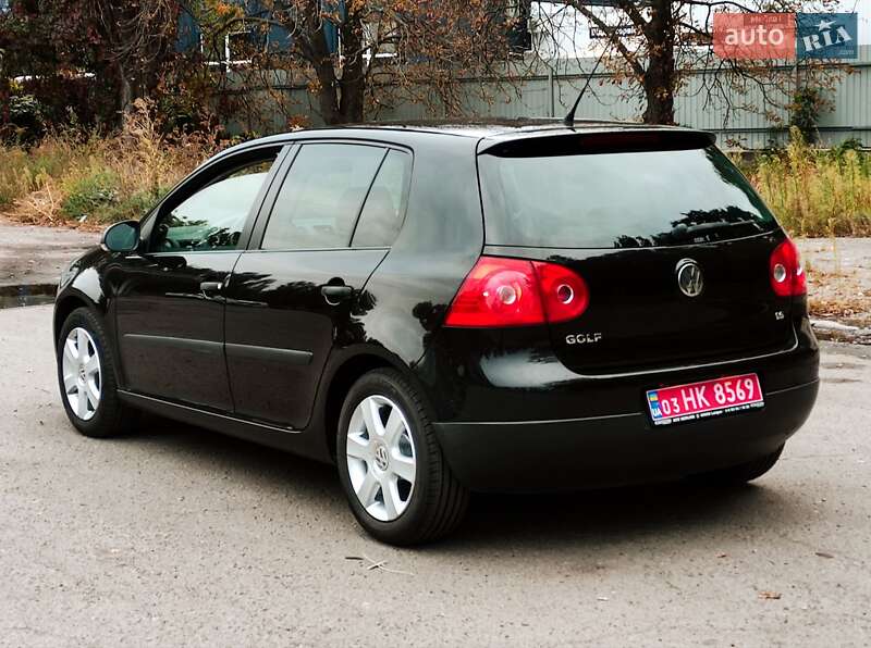 Хетчбек Volkswagen Golf 2008 в Полтаві