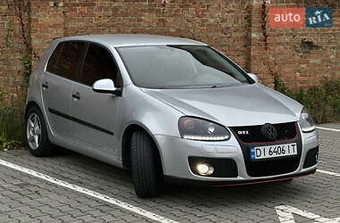 Хэтчбек Volkswagen Golf 2004 в Львове