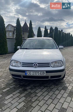 Хэтчбек Volkswagen Golf 2000 в Черновцах