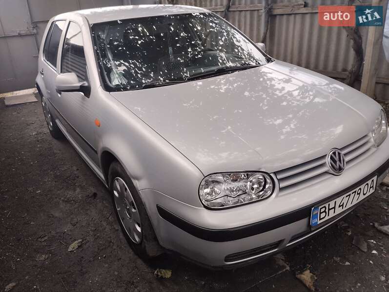 Хэтчбек Volkswagen Golf 1998 в Измаиле