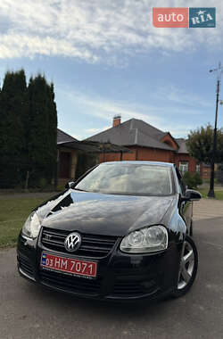 Хэтчбек Volkswagen Golf 2007 в Луцке