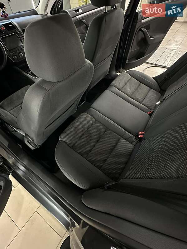 Универсал Volkswagen Golf 2008 в Житомире