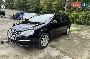 Универсал Volkswagen Golf 2008 в Черновцах