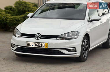 Універсал Volkswagen Golf 2018 в Стрию