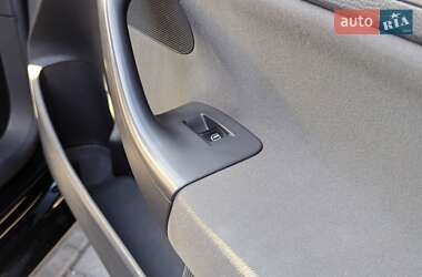 Універсал Volkswagen Golf 2007 в  фото 14 Універсал Volkswagen Golf 2007 в