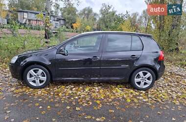 Хэтчбек Volkswagen Golf 2008 в Киеве