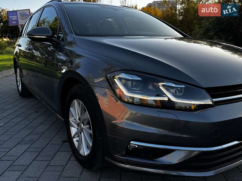 Універсал Volkswagen Golf 2019 в Хмельницькому