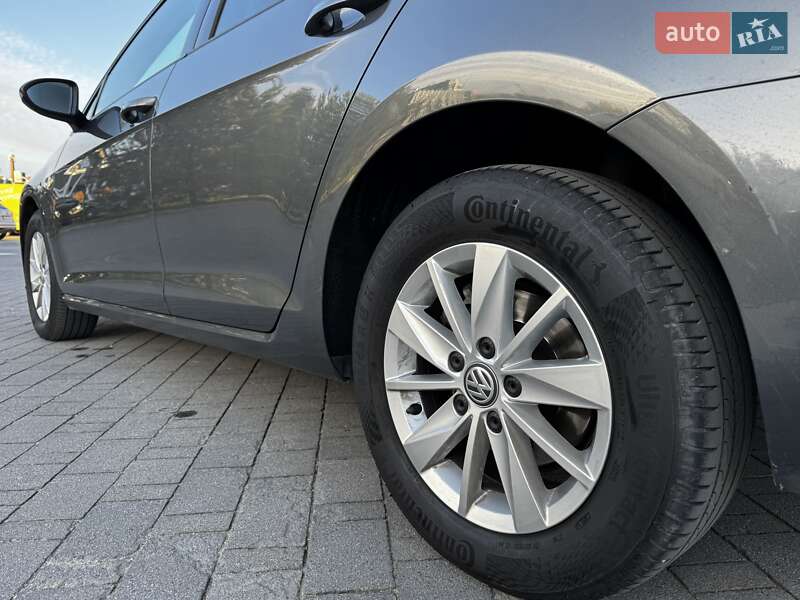 Універсал Volkswagen Golf 2019 в Хмельницькому