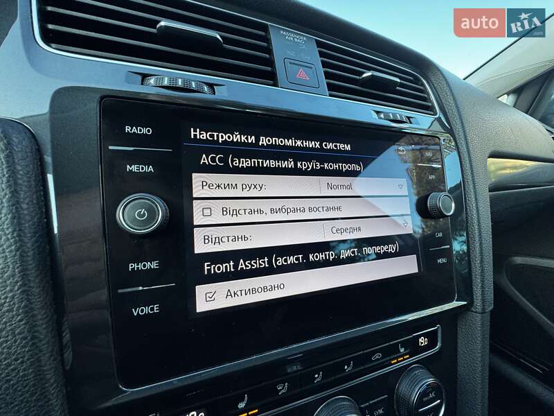 Універсал Volkswagen Golf 2019 в Хмельницькому