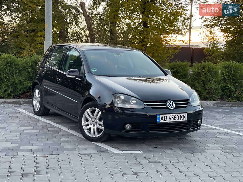 Хэтчбек Volkswagen Golf 2008 в Виннице