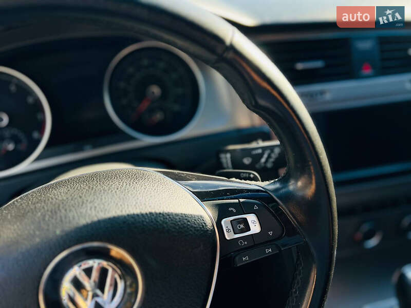 Универсал Volkswagen Golf 2016 в Полтаве