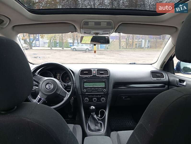 Универсал Volkswagen Golf 2010 в Черкассах