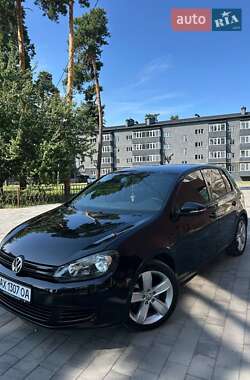 Хэтчбек Volkswagen Golf 2010 в Ахтырке
