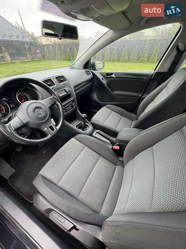 Хетчбек Volkswagen Golf 2012 в Львові