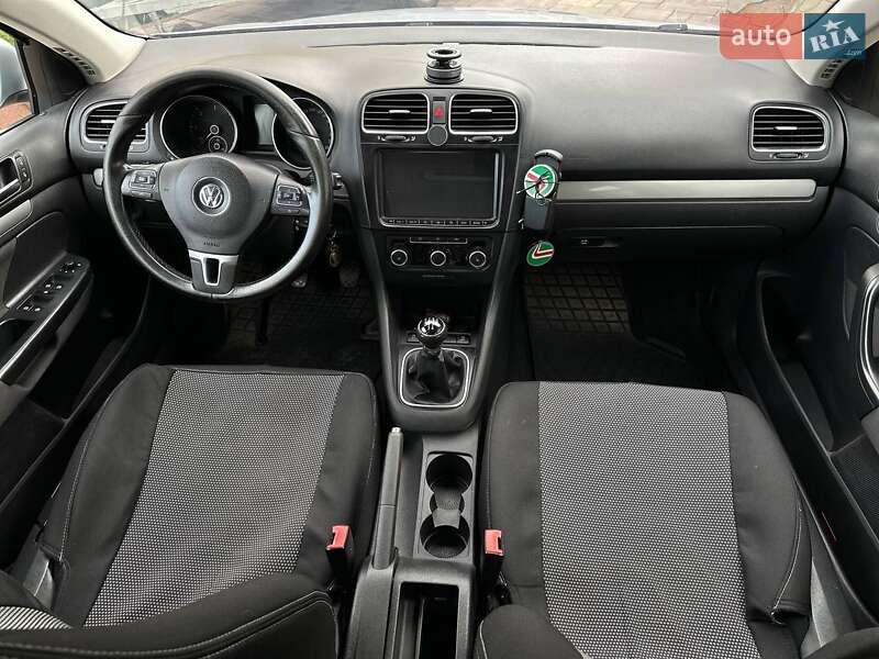 Універсал Volkswagen Golf 2011 в Городку