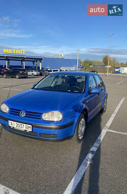 Хетчбек Volkswagen Golf 1999 в Києві