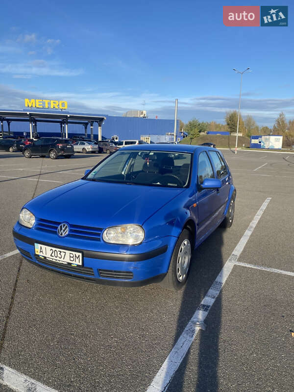 Хетчбек Volkswagen Golf 1999 в Києві