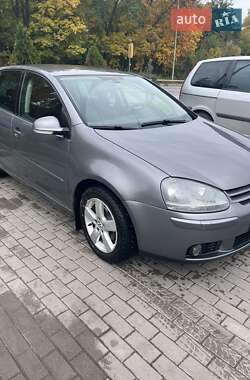 Хэтчбек Volkswagen Golf 2008 в Тернополе