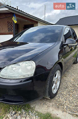 Хэтчбек Volkswagen Golf 2005 в Коломые