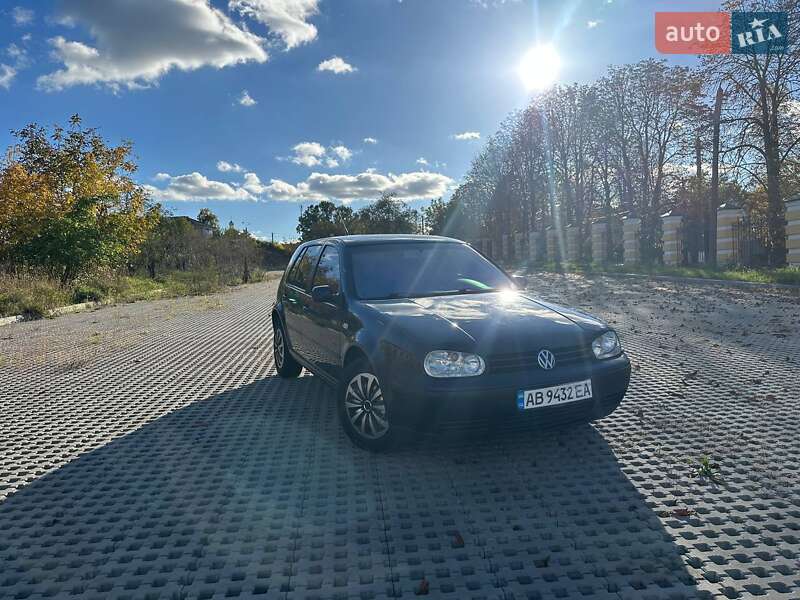Volkswagen Golf 2000