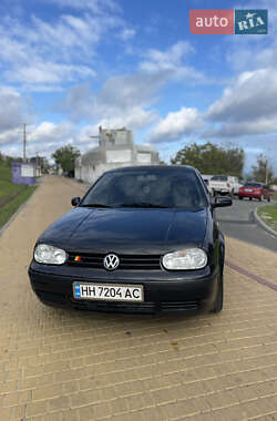 Хетчбек Volkswagen Golf 2000 в Чорноморську
