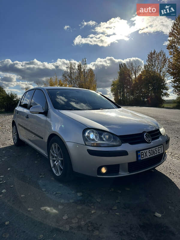 Volkswagen Golf 2004