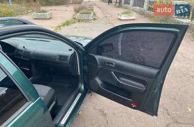 Универсал Volkswagen Golf 2000 в  фото 12 Универсал Volkswagen Golf 2000 в