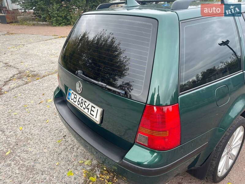 Універсал Volkswagen Golf 2000 в Чернігові