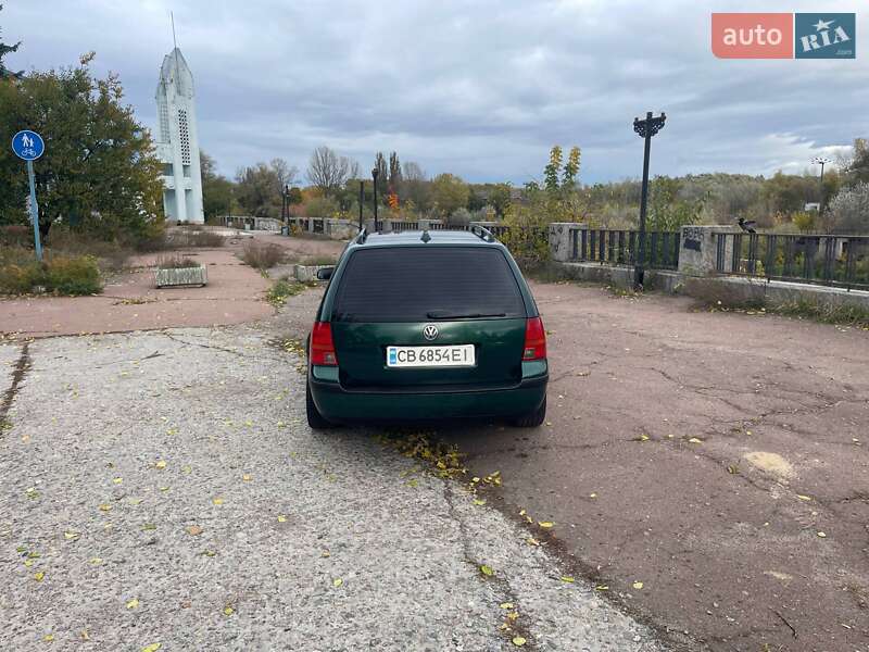 Універсал Volkswagen Golf 2000 в Чернігові