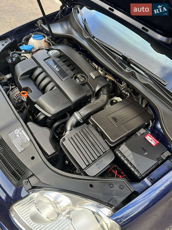 Хэтчбек Volkswagen Golf 2006 в Хороле