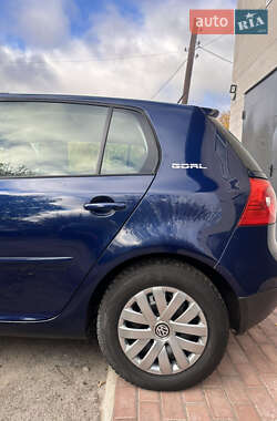 Хэтчбек Volkswagen Golf 2006 в  фото 51 Хэтчбек Volkswagen Golf 2006 в