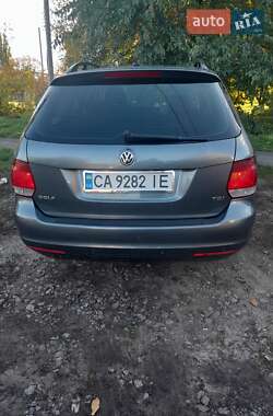 Універсал Volkswagen Golf 2011 в 