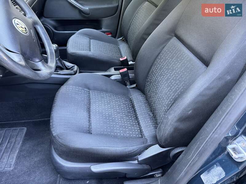 Хэтчбек Volkswagen Golf 2002 в Кременчуге фото 12 Хэтчбек Volkswagen Golf 2002 в Кременчуге