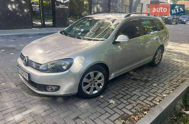 Універсал Volkswagen Golf 2013 в Ужгороді