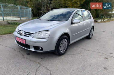 Хэтчбек Volkswagen Golf 2006 в Умани