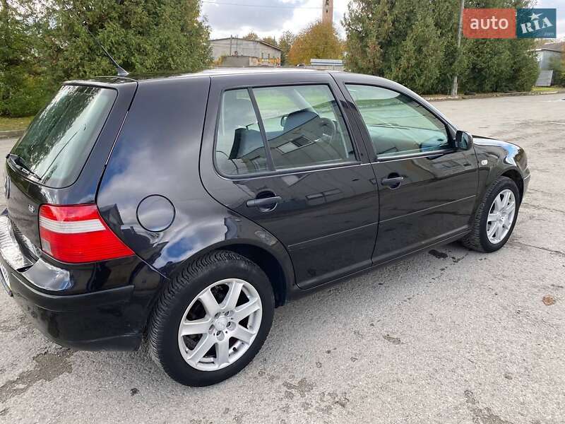 Хетчбек Volkswagen Golf 2002 в Бучачі