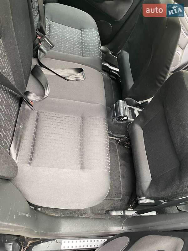 Хетчбек Volkswagen Golf 2002 в Бучачі