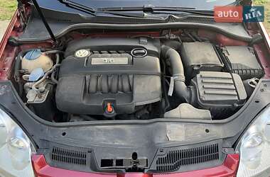 Хетчбек Volkswagen Golf 2007 в  фото 10 Хетчбек Volkswagen Golf 2007 в