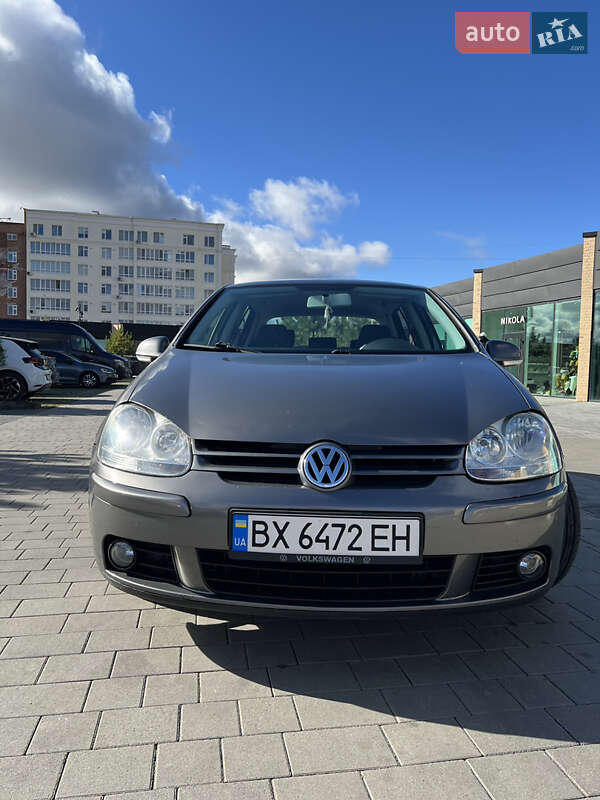 Хэтчбек Volkswagen Golf 2008 в Хмельницком